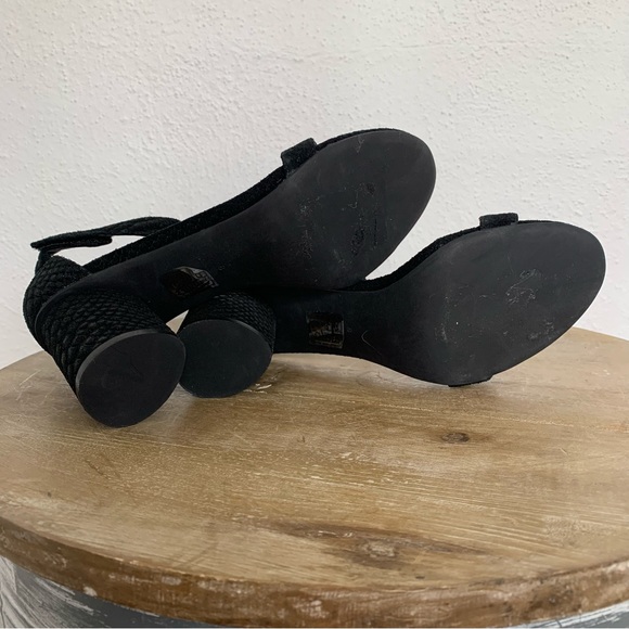 Jeffrey Campbell Laura Ankle Strap Heeled Sandals Black Suede Embossed Size 8 - Picture 9 of 12